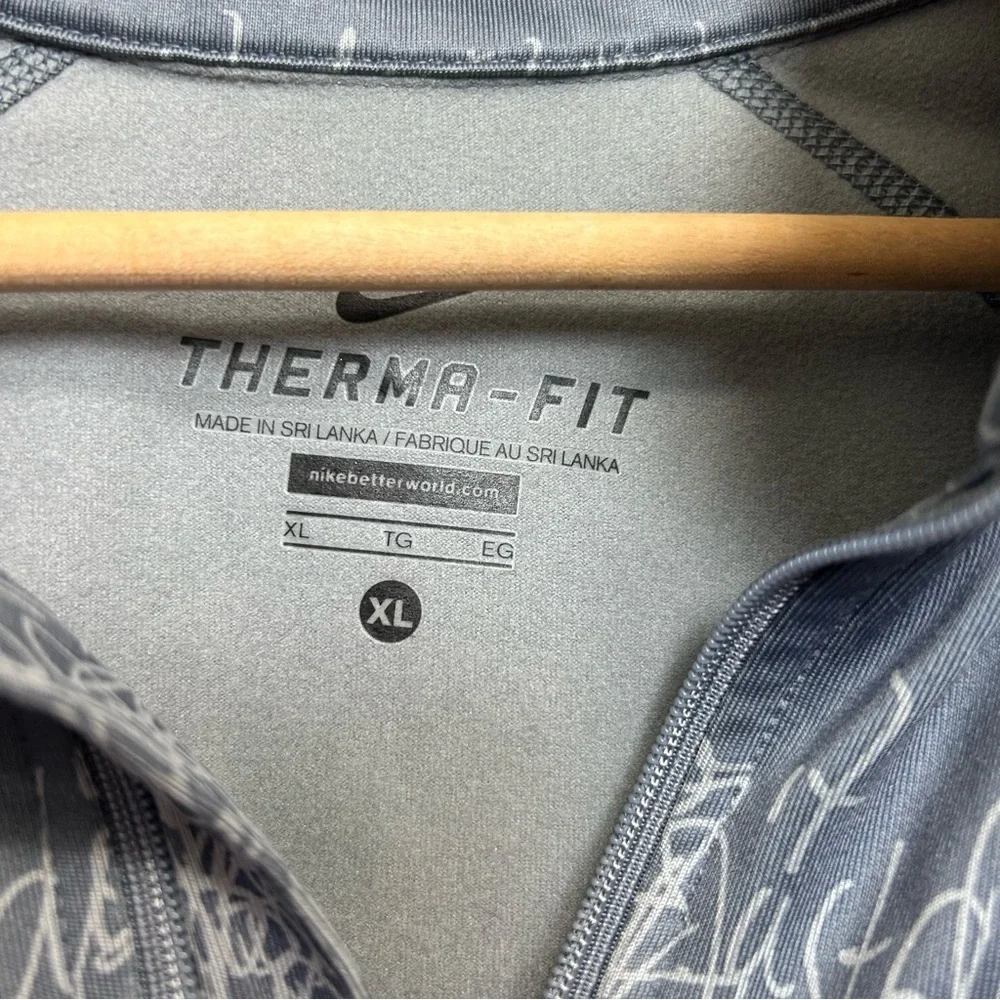 Nike Just Do It Scribble Print Therma Fit Top XL